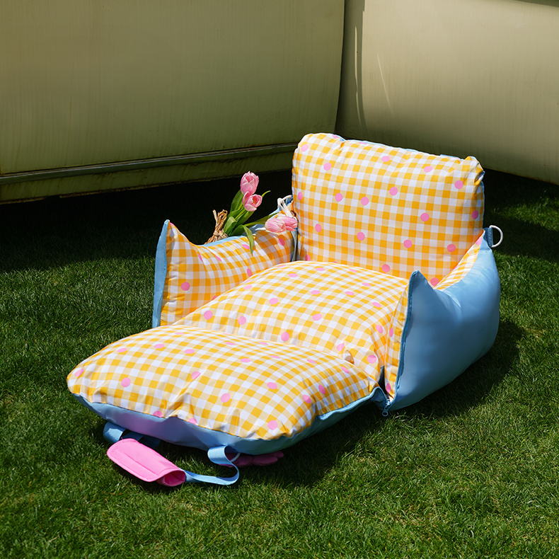 Dot Dot Car Travel Pet Bed - Image 3