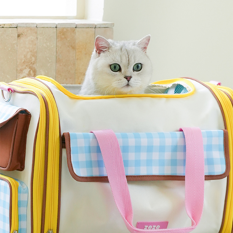 Neesi Expandable Travel Pet Bag - Image 4