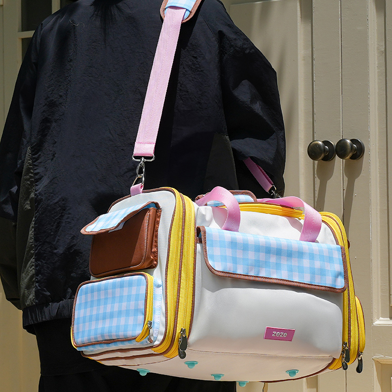 Neesi Expandable Travel Pet Bag - Image 1