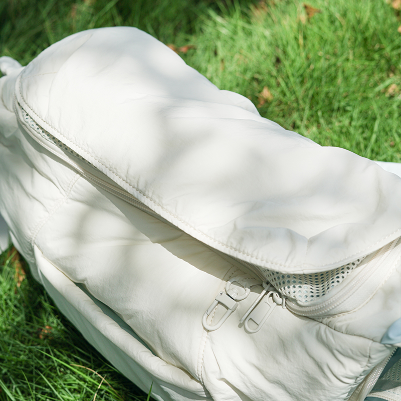 MOOQU Soft Cloud Bag - Image 4